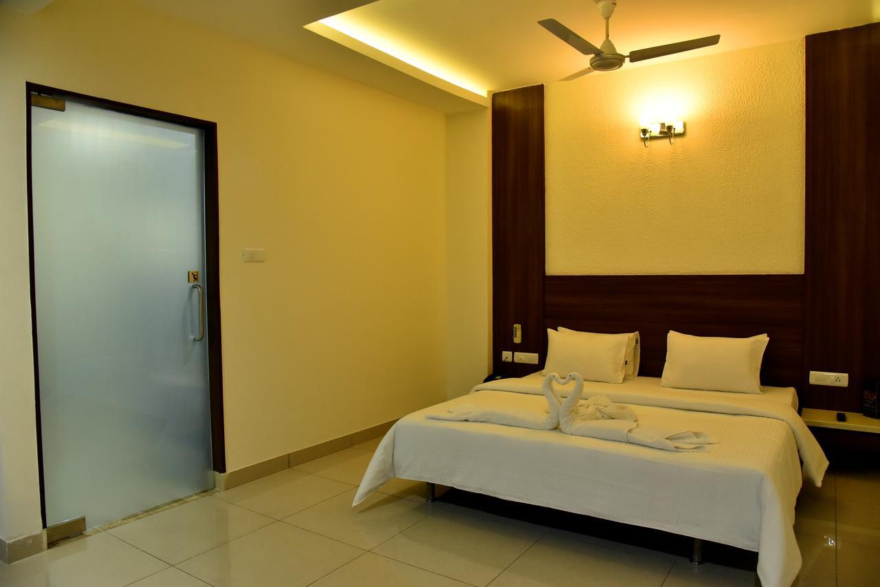 Hotel Rathna Residency Salem Esterno foto