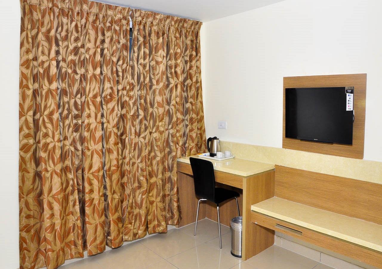 Hotel Rathna Residency Salem Esterno foto