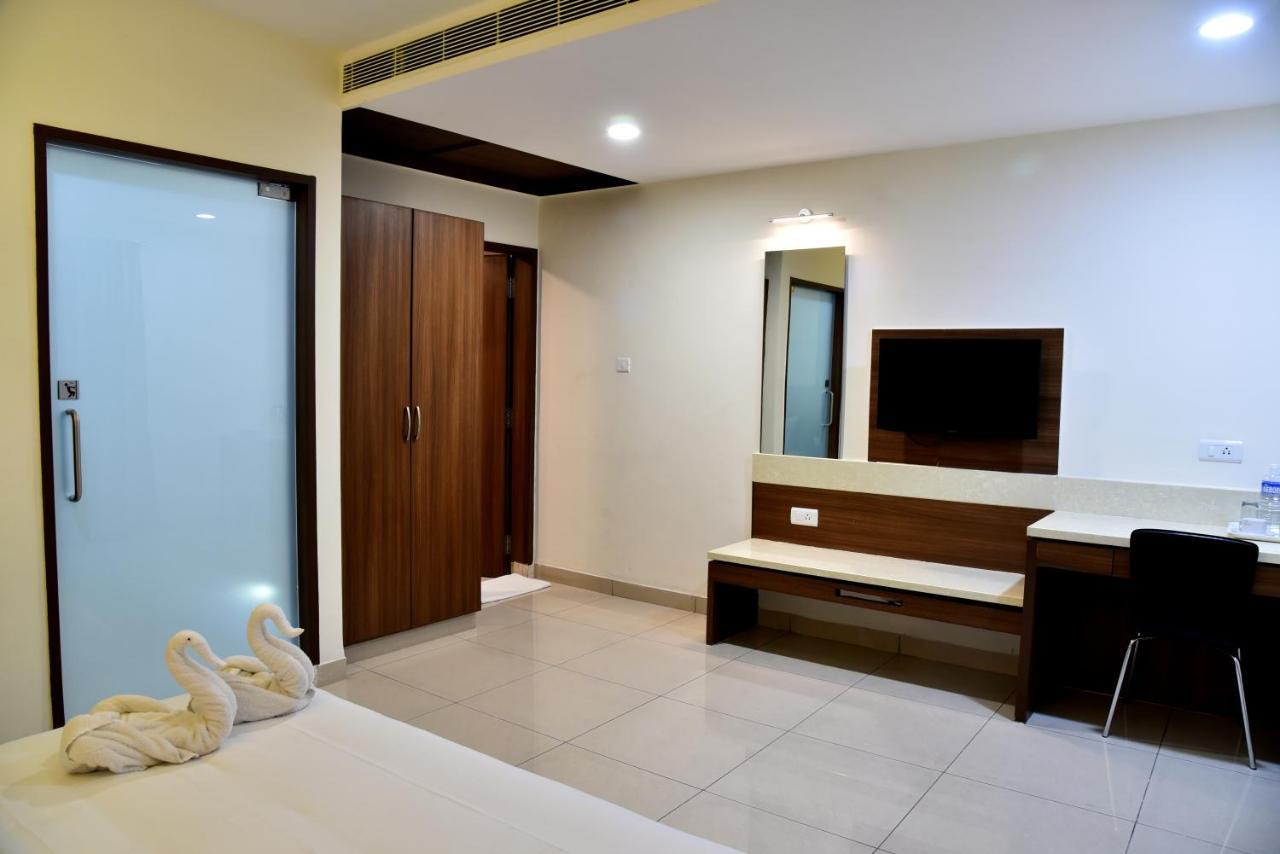 Hotel Rathna Residency Salem Esterno foto