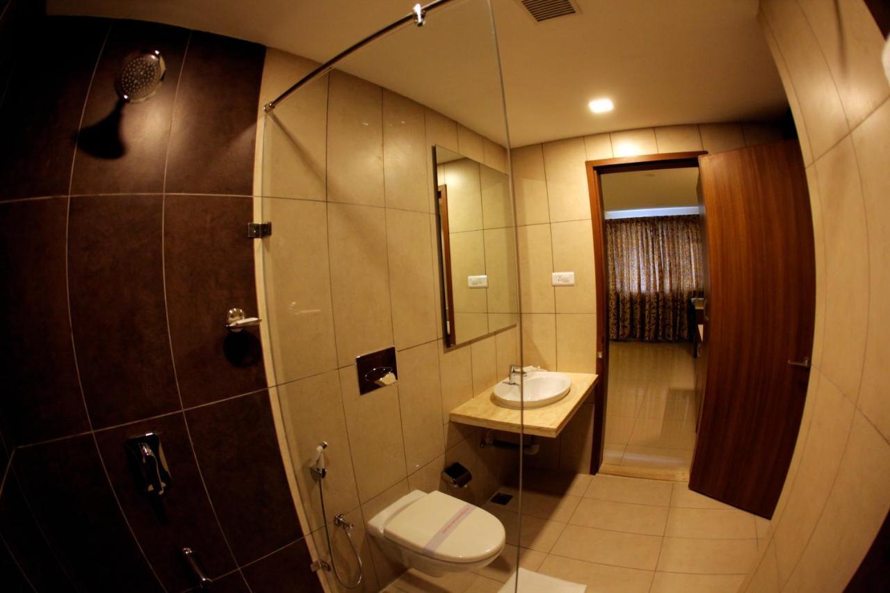 Hotel Rathna Residency Salem Esterno foto